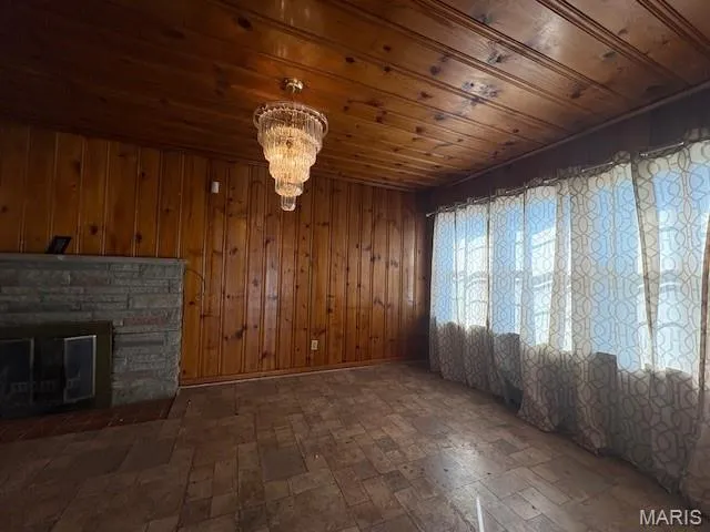 $89,900 | 9299 Lucas And Hunt Road, St. Louis, MO 63136