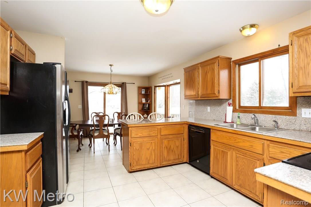 6811 Clintonville Road Clarkston, MI 48348 - Photo 7 of 32 Clintonville-7.jpg