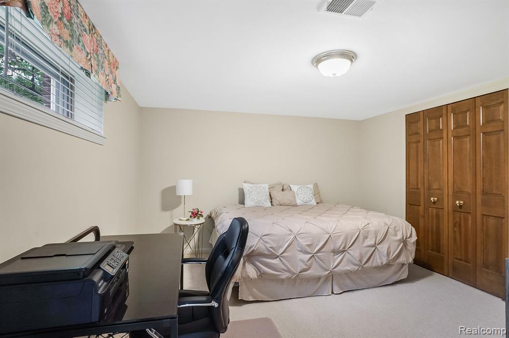 72 Vaughan-Ridge Road Bloomfield Hills, MI 48304 - Photo 49 of 65