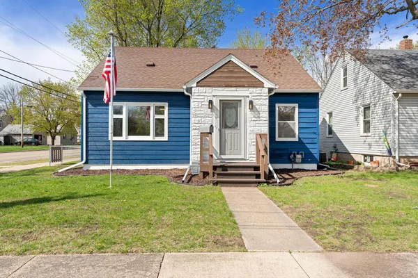 $224,900 | 801 11th Avenue Southeast, Austin, MN 55912