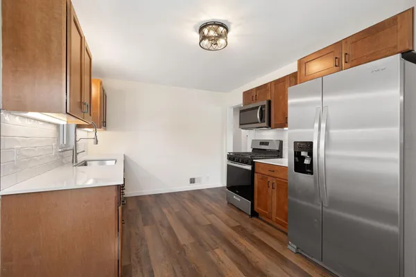 $224,900 | 801 11th Avenue Southeast, Austin, MN 55912