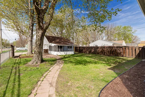 $224,900 | 801 11th Avenue Southeast, Austin, MN 55912