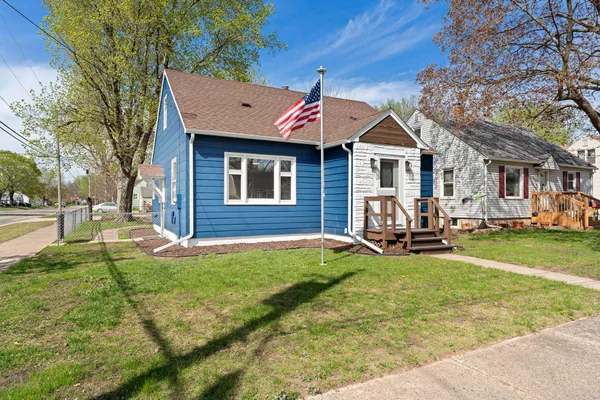 $224,900 | 801 11th Avenue Southeast, Austin, MN 55912