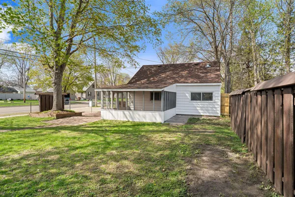 $224,900 | 801 11th Avenue Southeast, Austin, MN 55912