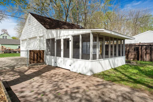 $224,900 | 801 11th Avenue Southeast, Austin, MN 55912