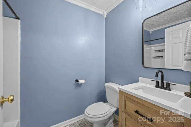 a view of utility room