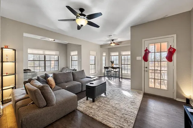 $215,000 | 1933 Island Circle, Unit A201, Tool, TX 75143