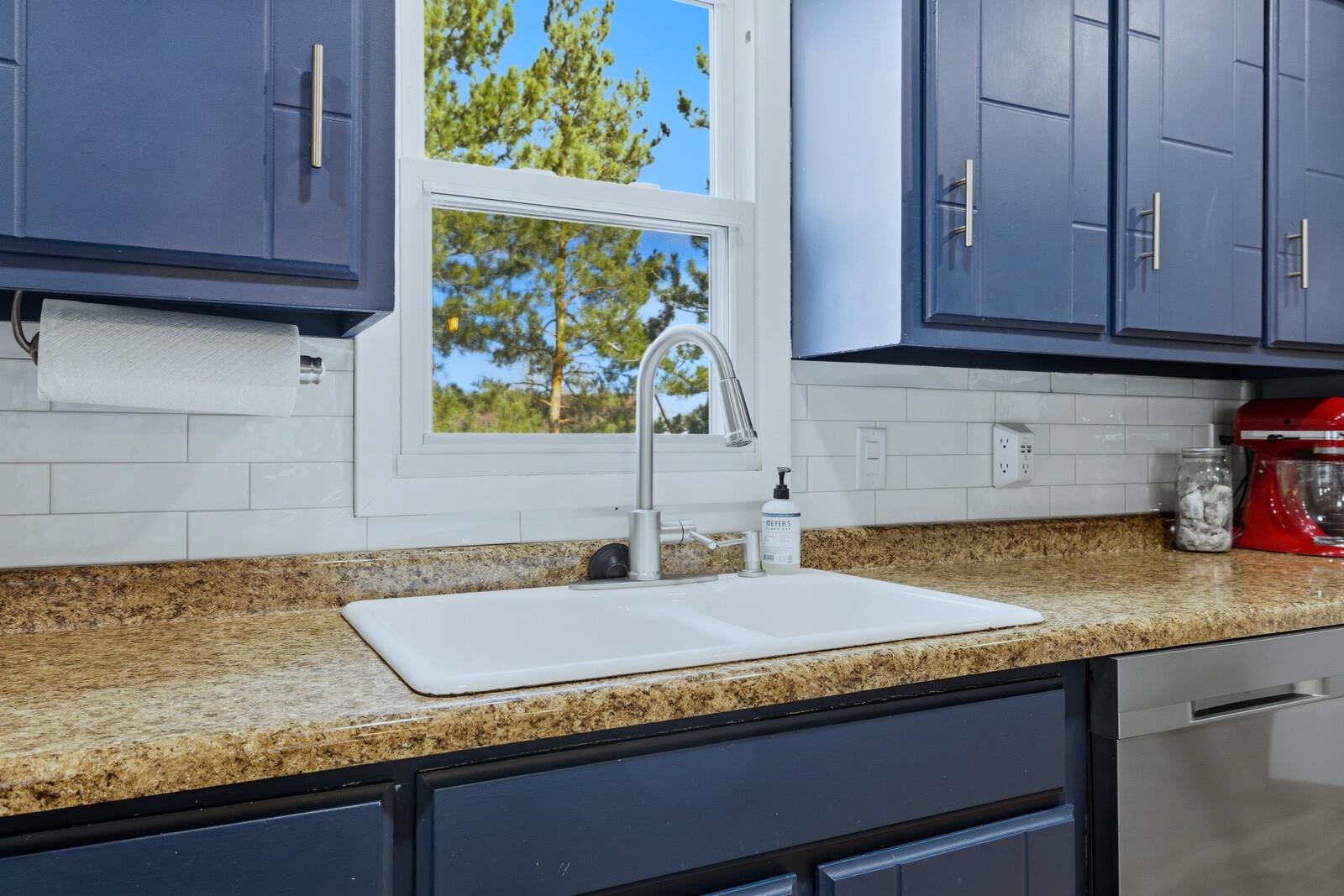 3480 East 18th Street Casper, WY 82609 - Photo 6 of 33