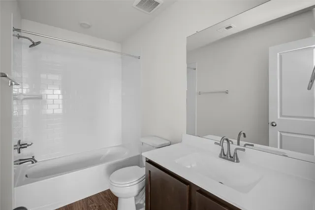 $2,800 | 412 Magnolia Street, Richwood, TX 77531