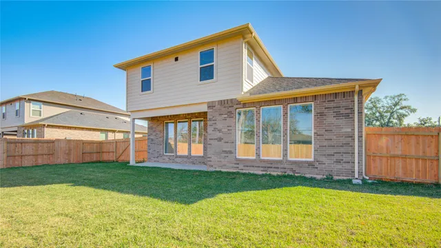 $2,800 | 412 Magnolia Street, Richwood, TX 77531