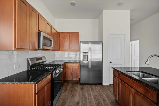 $2,800 | 412 Magnolia Street, Richwood, TX 77531