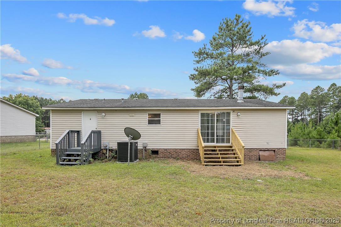 43 Columbus Court Spring Lake, NC 28390 - Photo 21 of 22 a house view with a garden space