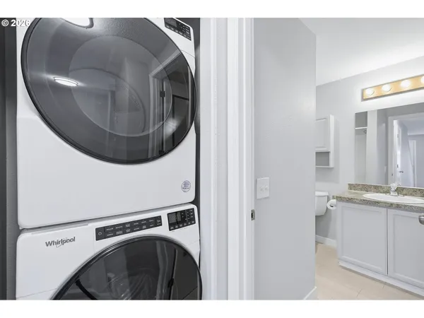 $235,000 | 2501 East 2nd Street, Unit 6, Newberg, OR 97132