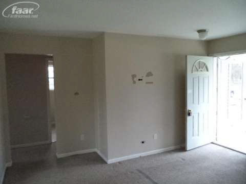 8082 Morrish Road Flushing, MI 48433 - Photo 6 of 24 20356747-5.JPG