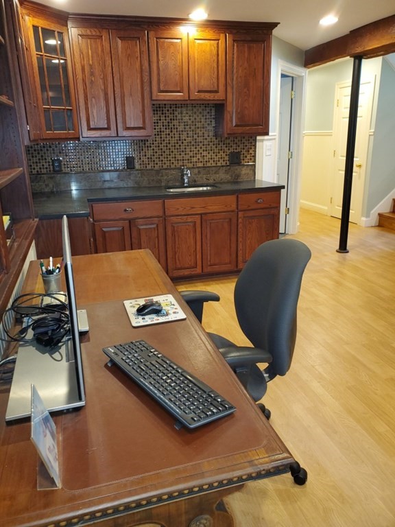 27 Ferncroft Road Tewksbury, MA 01876 - Photo 11 of 24 Gallery Image 11