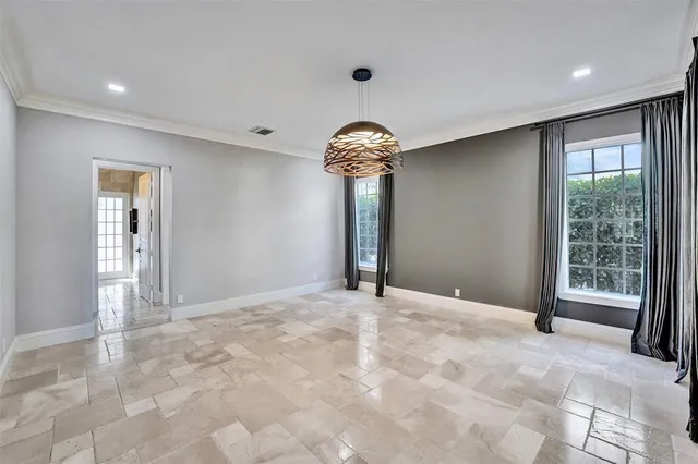 a view of walk in closet