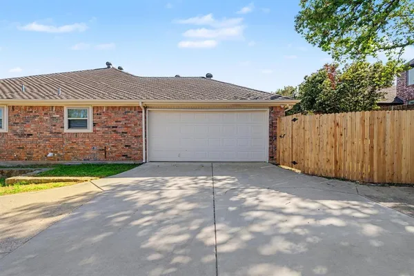 $379,999 | 3233 David Drive, Hurst, TX 76054