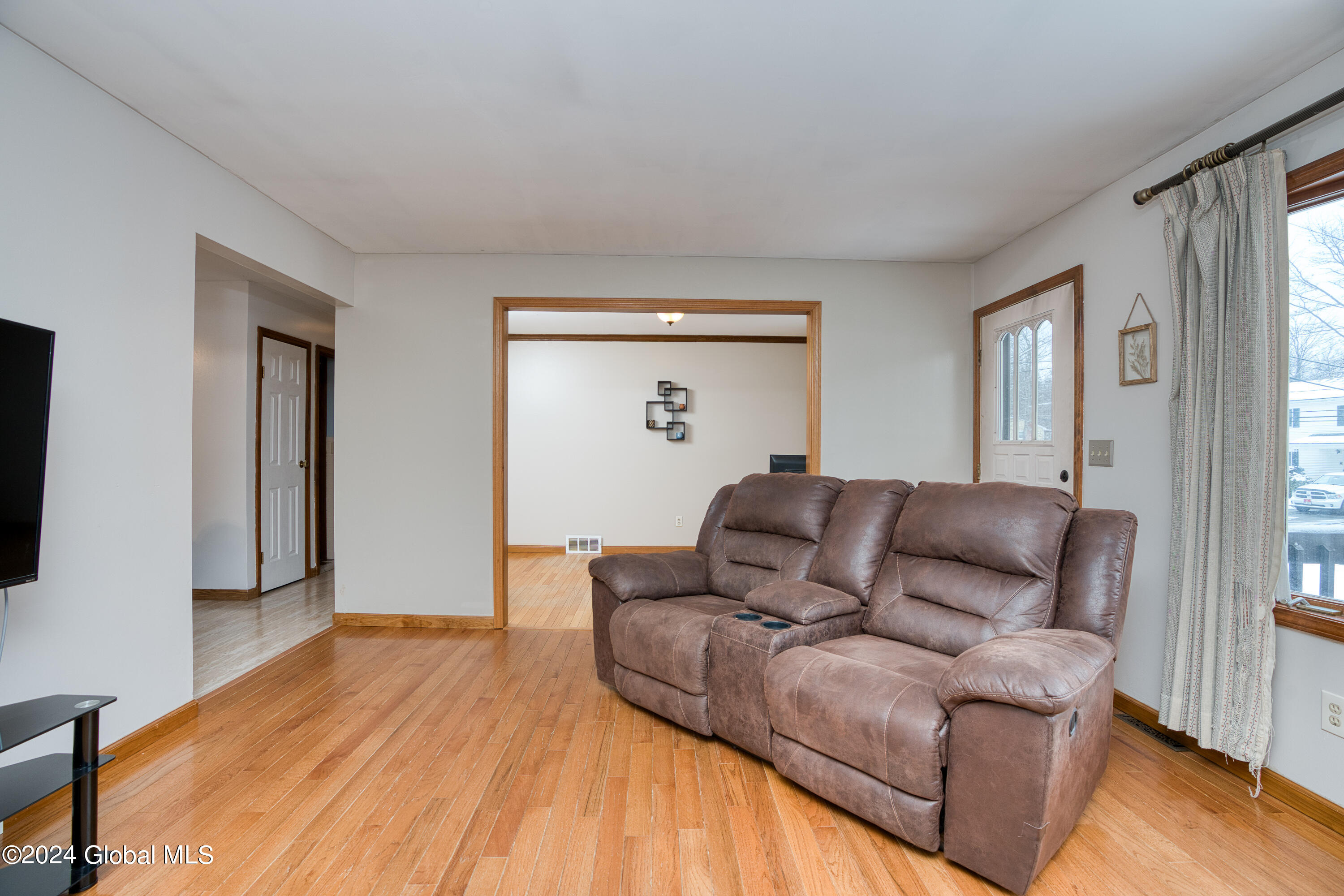 3160 Spawn Road Guilderland, NY 12303 - Photo 8 of 57 041-3160-Spawn-Rd