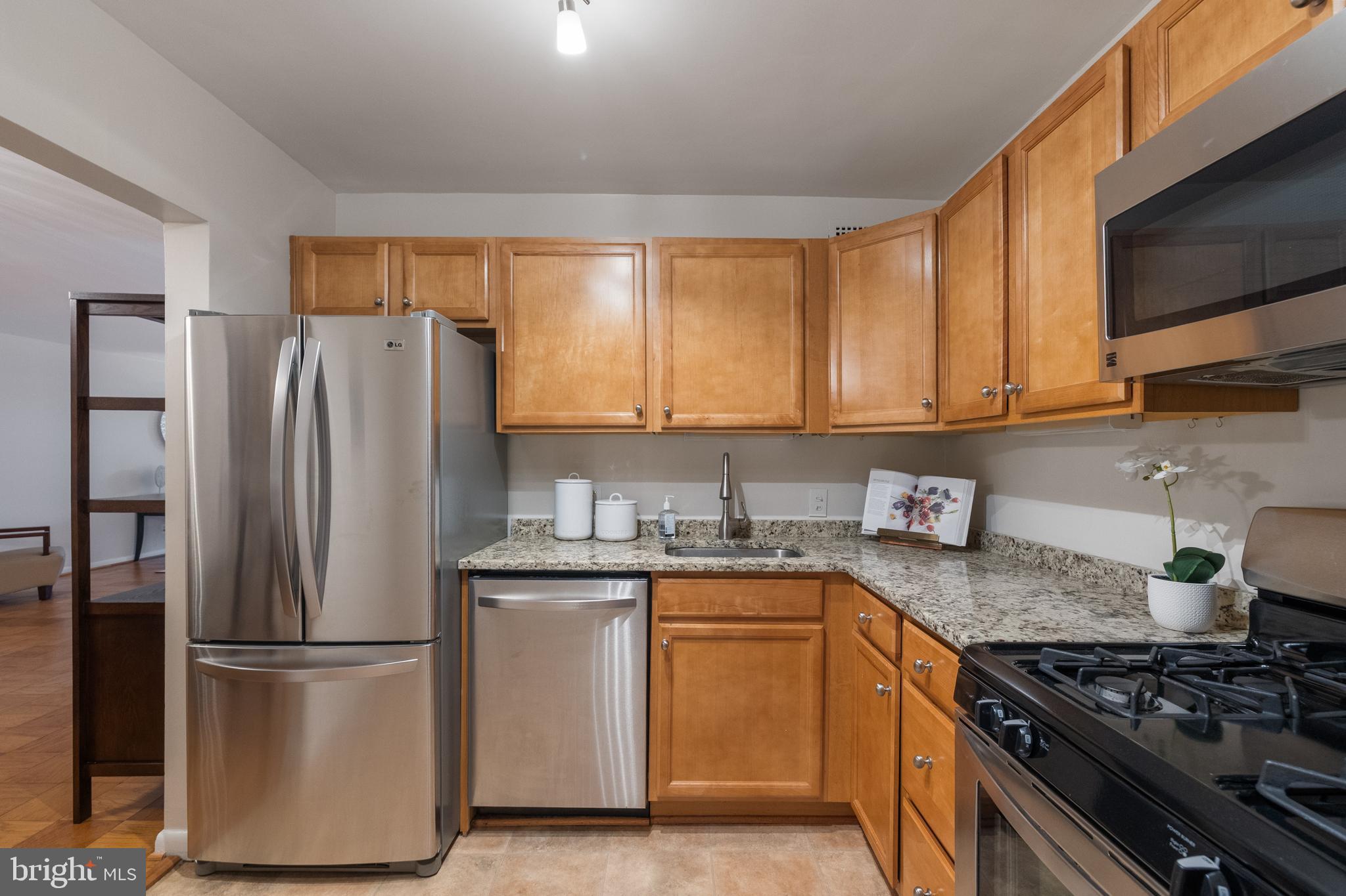 5101 River Road, Unit 207 Bethesda, MD 20816 - Photo 20 of 38 Gallery Image 20