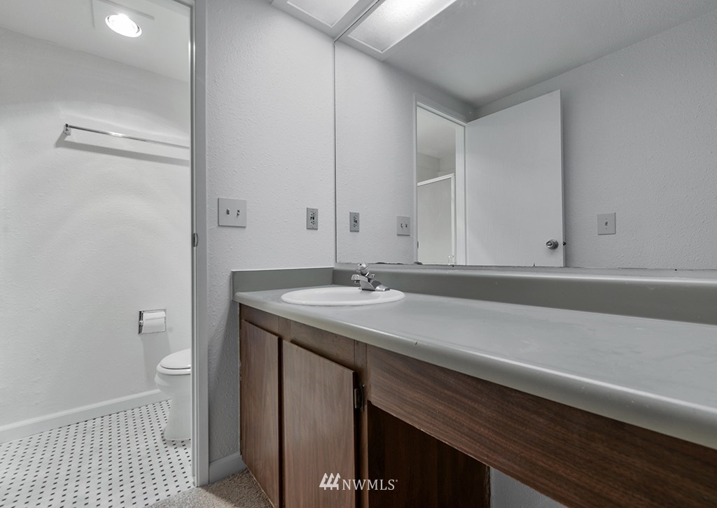 17514 151st Avenue Southeast, Unit 16 Renton, WA 98058 - Photo 14 of 20 Gallery Image 14