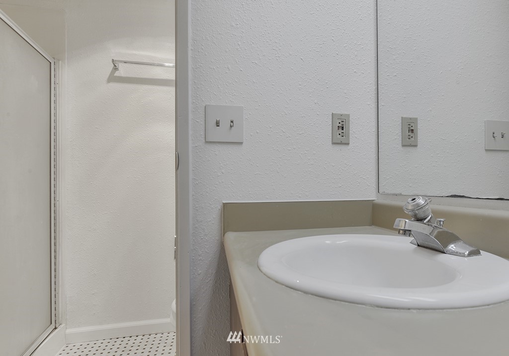 17514 151st Avenue Southeast, Unit 16 Renton, WA 98058 - Photo 15 of 20 Gallery Image 15