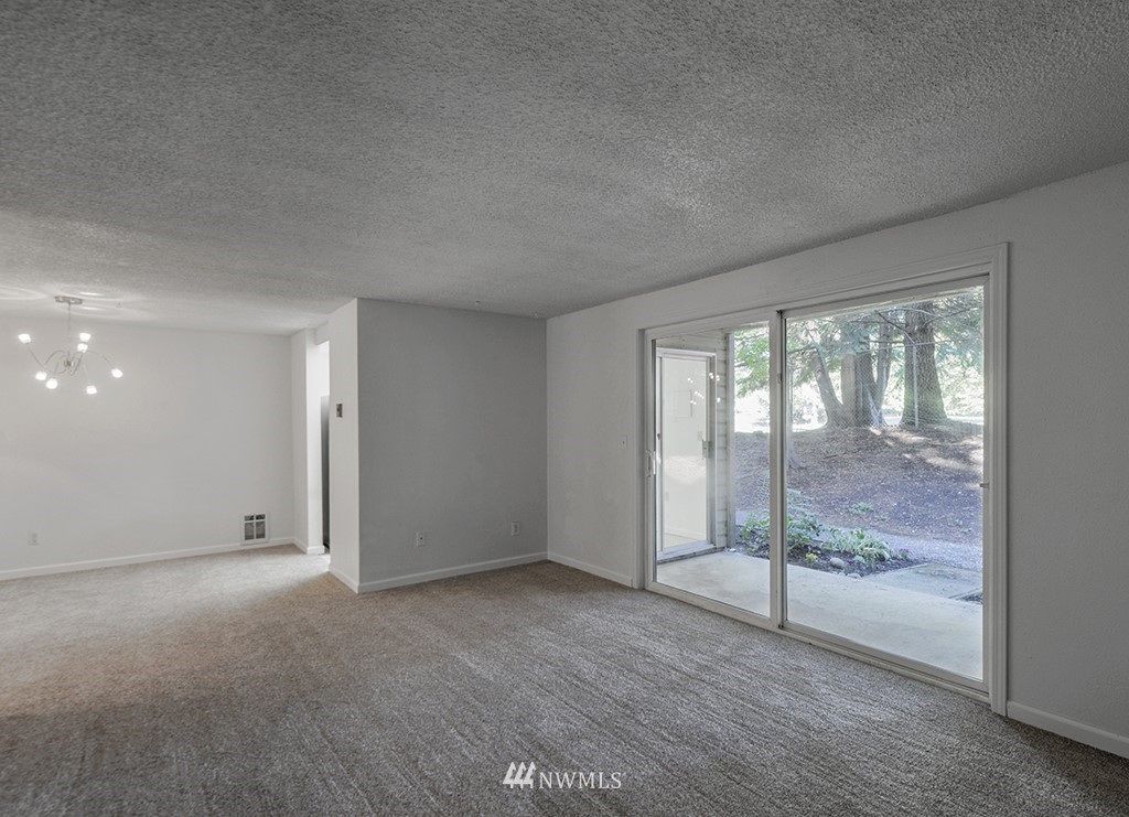 17514 151st Avenue Southeast, Unit 16 Renton, WA 98058 - Photo 4 of 20 Gallery Image 4