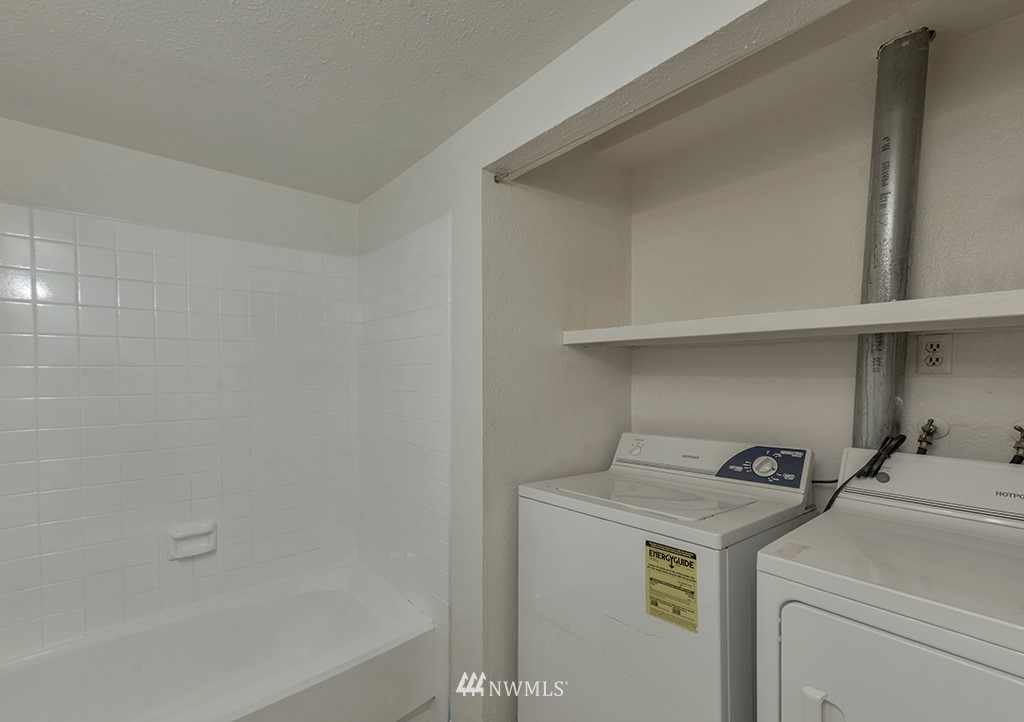 17514 151st Avenue Southeast, Unit 16 Renton, WA 98058 - Photo 8 of 20 Gallery Image 8