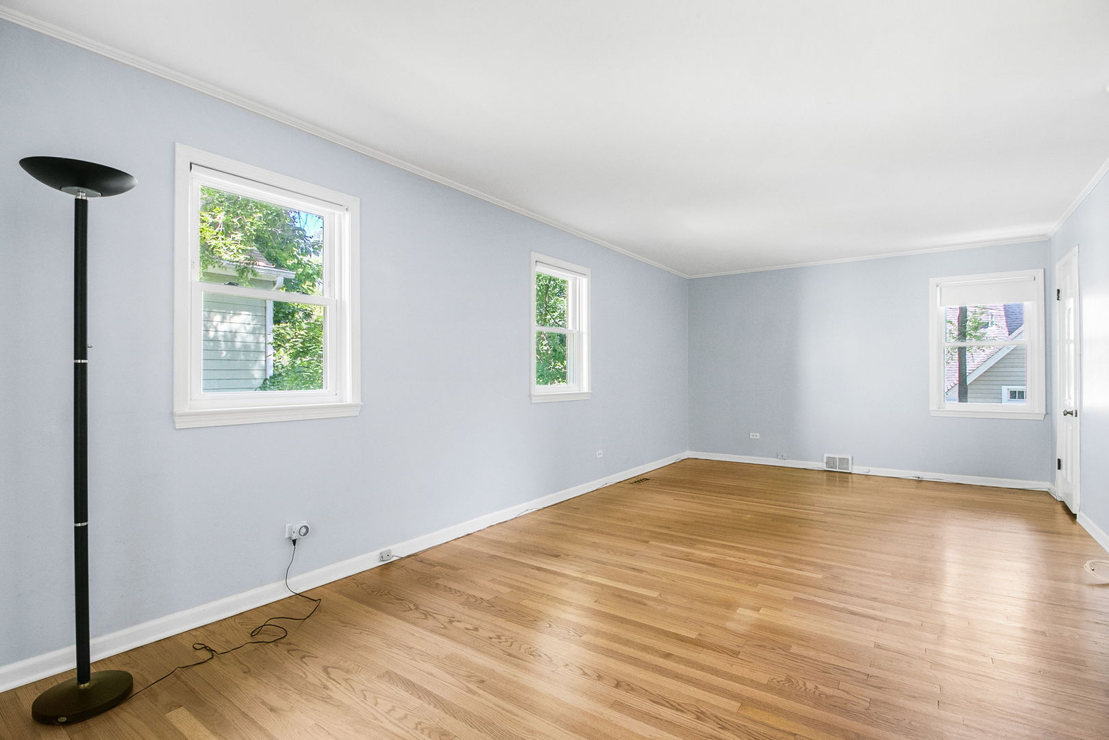 381 Wilson Street Winnetka, IL 60093 - Photo 11 of 28 a view of an empty room with a window