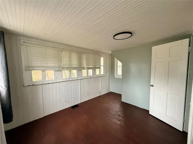 $1,700 | 814 East Indiana Avenue, Deland, FL 32724