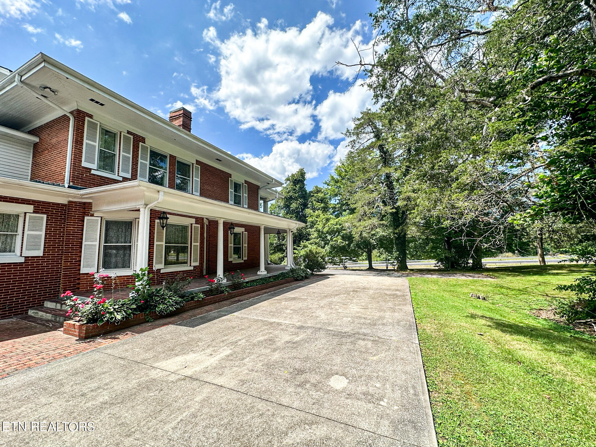 7414 Wilderness Road Ewing, VA 24248 - Photo 11 of 60 7414 Wilderness RD-014