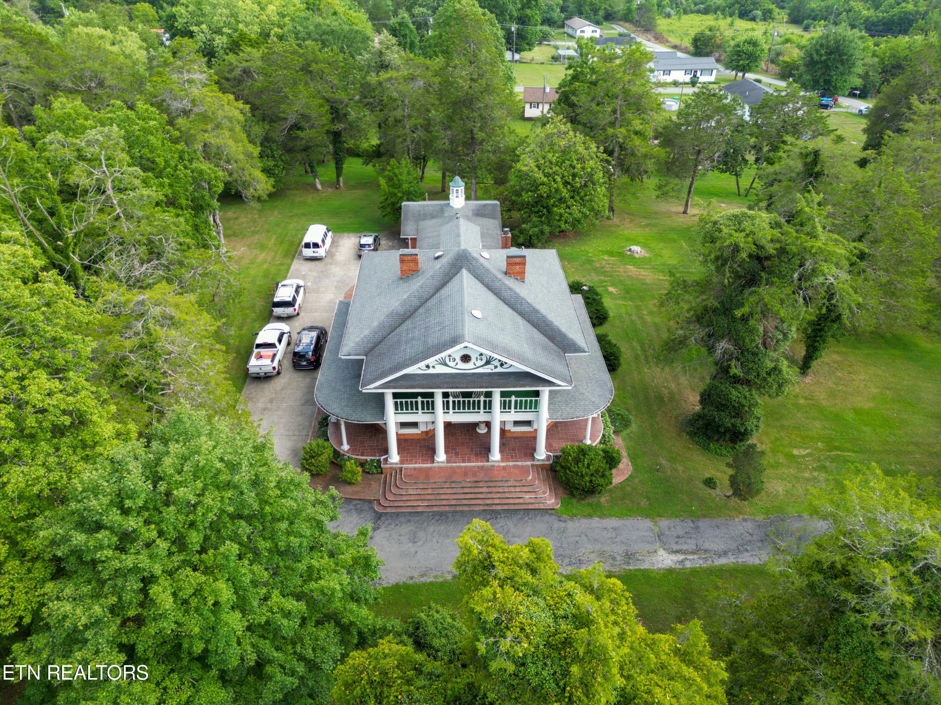 7414 Wilderness Road Ewing, VA 24248 - Photo 2 of 60 Monte Vista-3