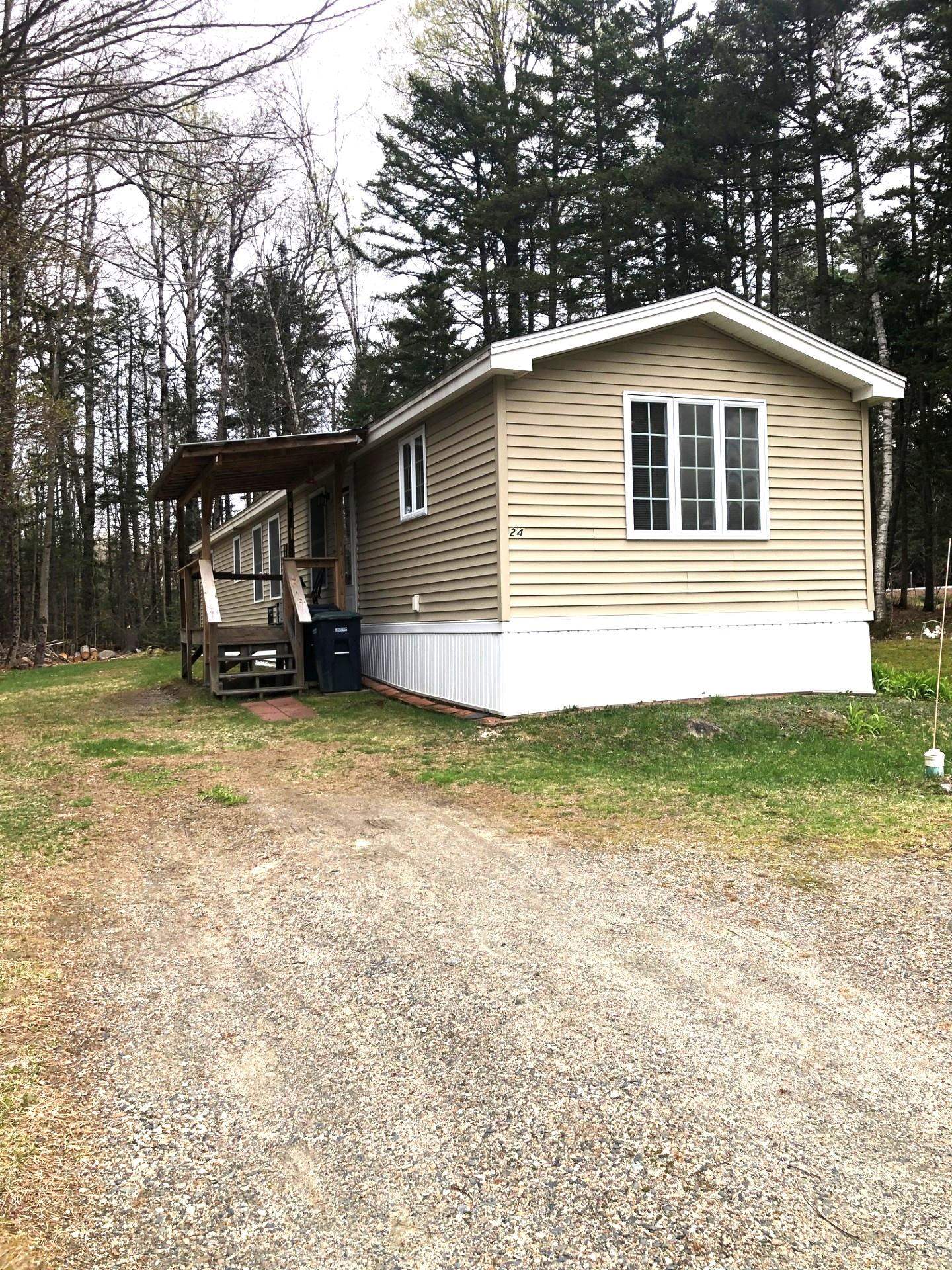 24 3rd Street Bethlehem, NH 03574 - Photo 4 of 33