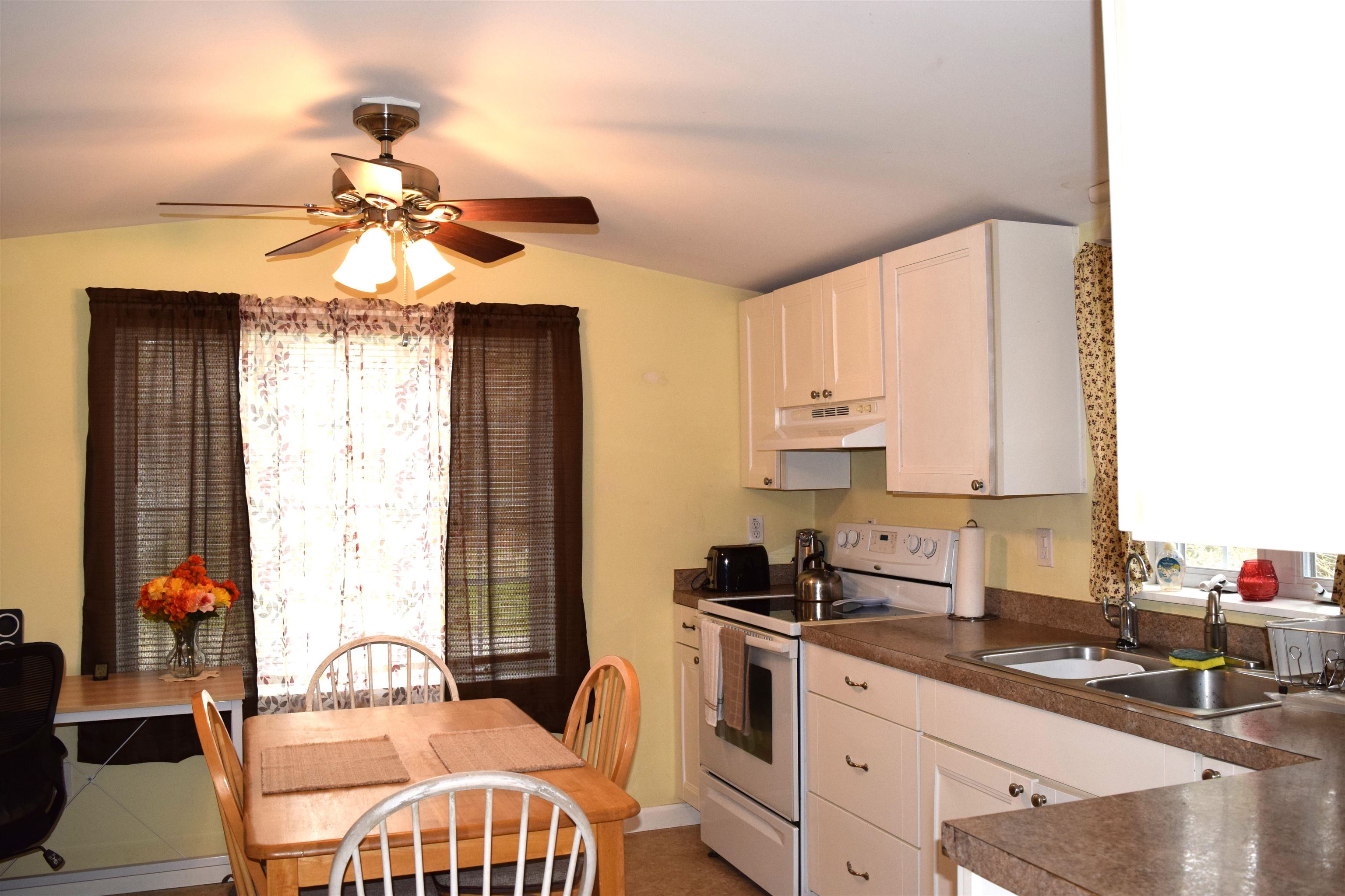 24 3rd Street Bethlehem, NH 03574 - Photo 7 of 33