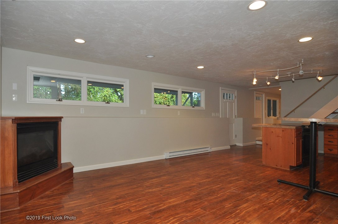 228 Harris Road Smithfield, RI 02917 - Photo 15 of 19 Gallery Image 15