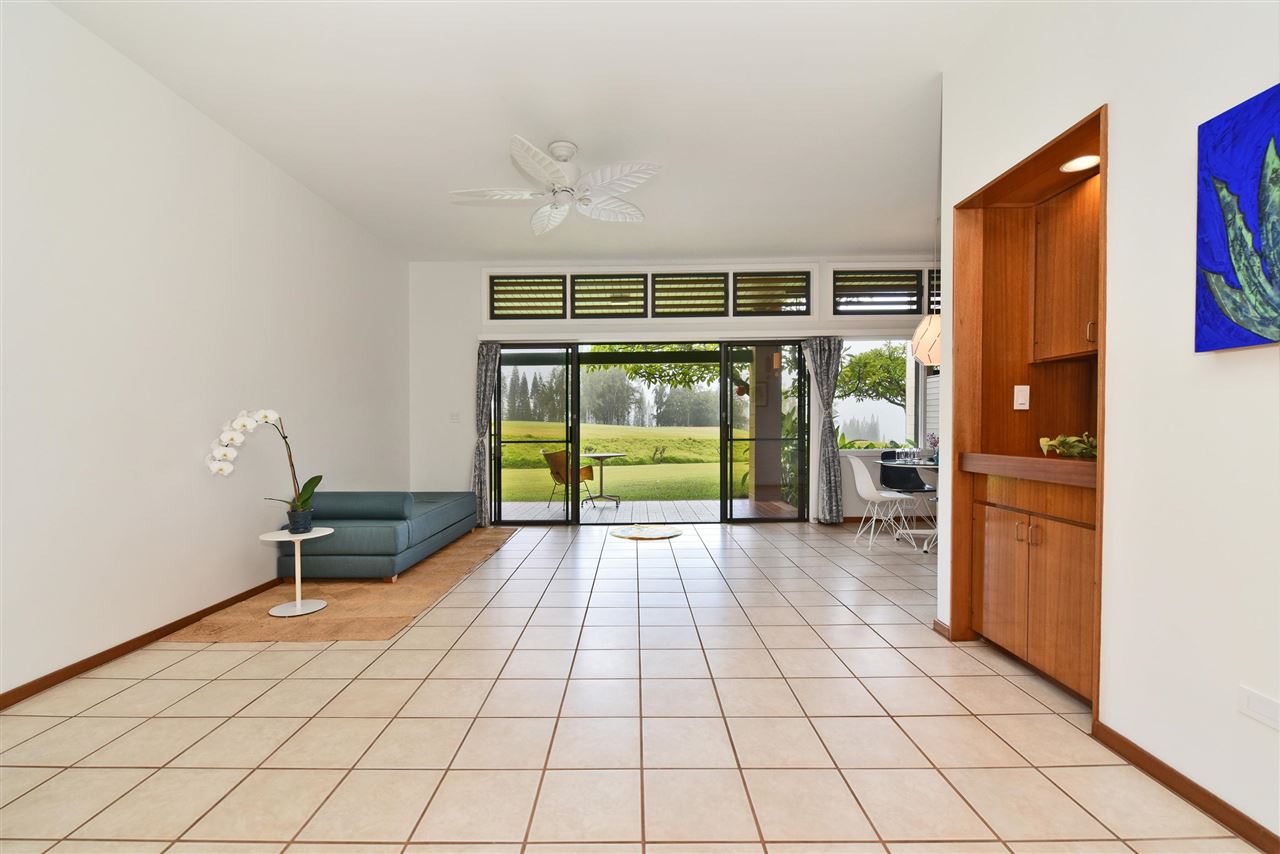100 Ridge Road, Unit 2312 Lahaina, HI 96761 - Photo 10 of 30 a view of an empty room with glass door