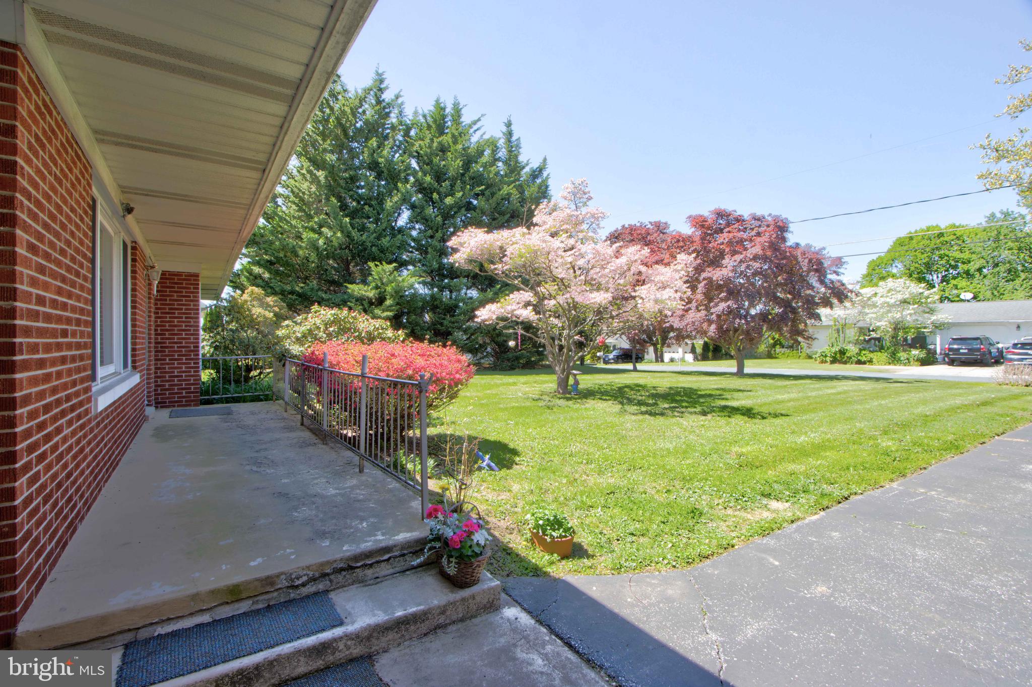 417 Everett Road Monkton, MD 21111 - Photo 5 of 31 a view of a garden with an outdoor space