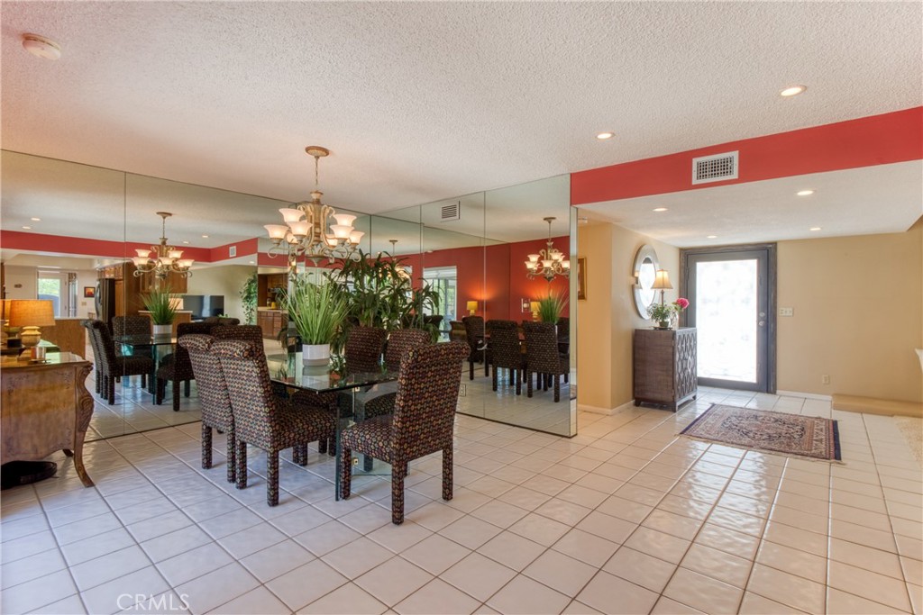 12051 Old Mill Road Los Alamitos, CA 90720 - Photo 11 of 50