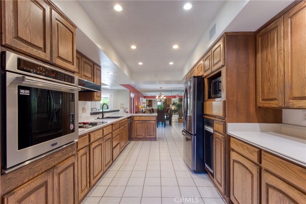 12051 Old Mill Road Los Alamitos, CA 90720 - Photo 18 of 50