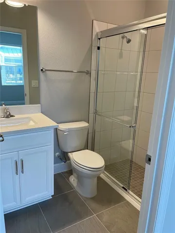 $3,600 | 2413 Ezzell Court, Sarasota, FL 34237