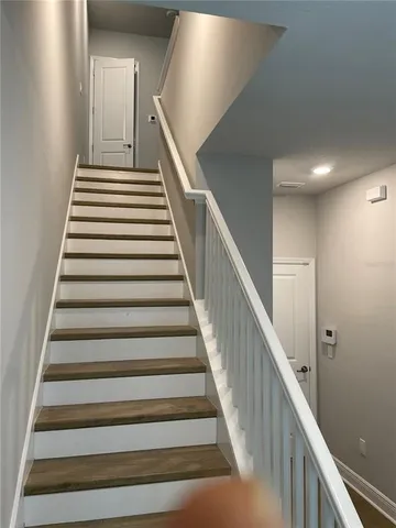 $3,600 | 2413 Ezzell Court, Sarasota, FL 34237