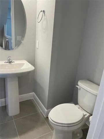 $3,600 | 2413 Ezzell Court, Sarasota, FL 34237