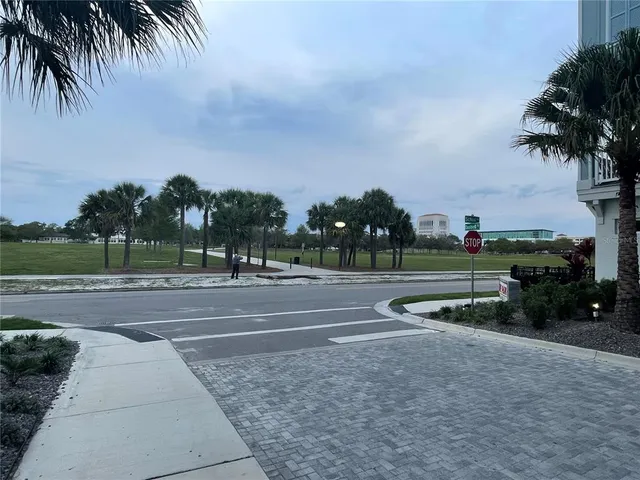 $3,600 | 2413 Ezzell Court, Sarasota, FL 34237