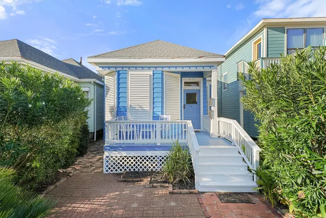 $410,000 | 1416 Ave N 1/2, Galveston, TX 77550
