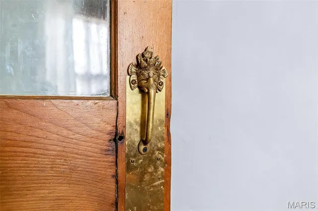 $240,000 | 805 West Columbia Street, Farmington, MO 63640