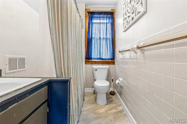 $240,000 | 805 West Columbia Street, Farmington, MO 63640