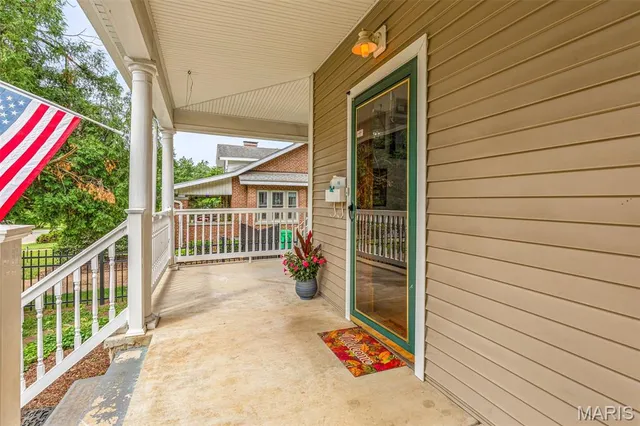 $240,000 | 805 West Columbia Street, Farmington, MO 63640