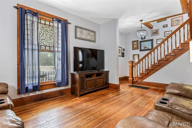 $240,000 | 805 West Columbia Street, Farmington, MO 63640