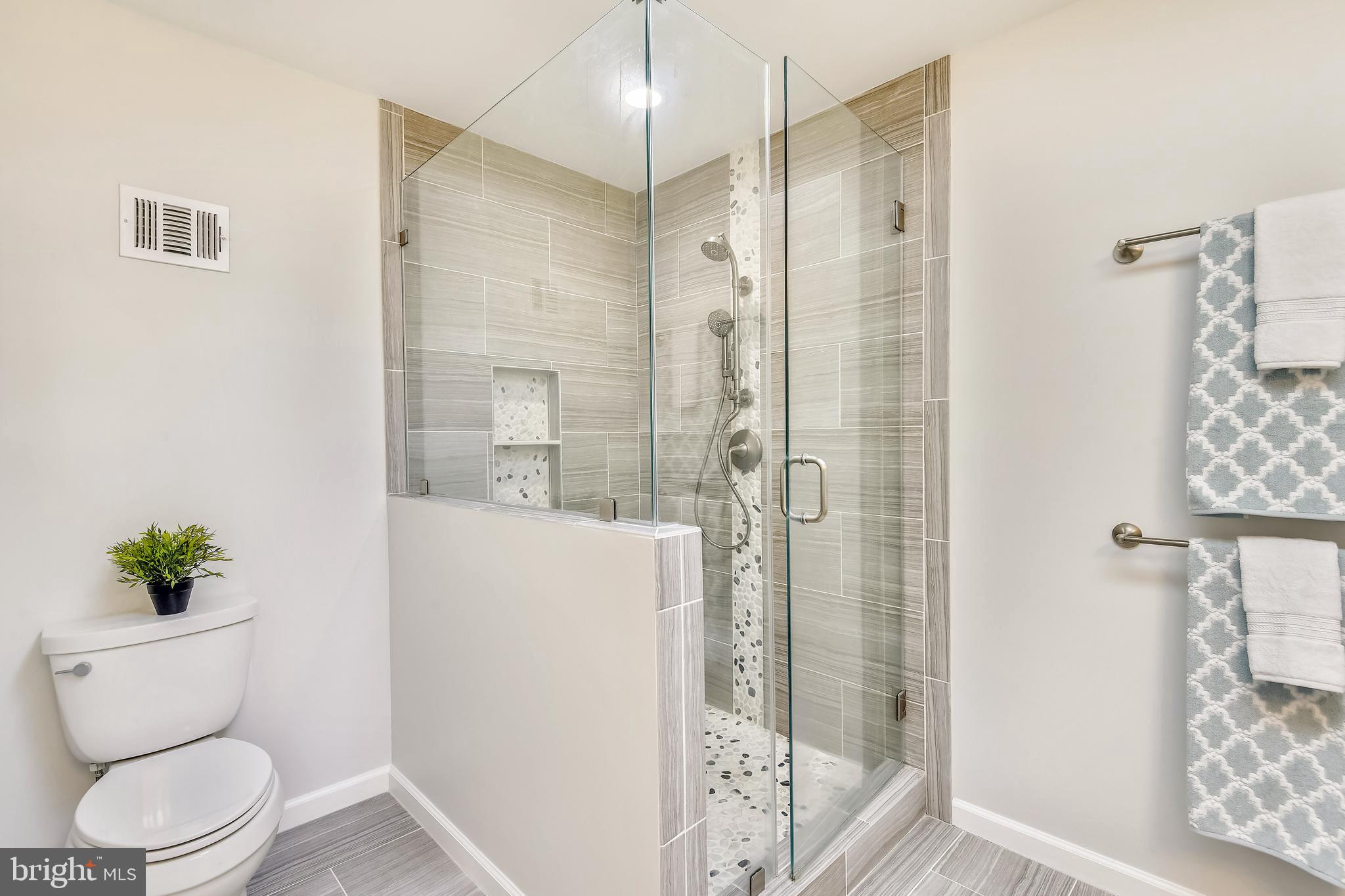 11620 Deer Forest Road Reston, VA 20194 - Photo 25 of 57 Beautifully tiled master shower
