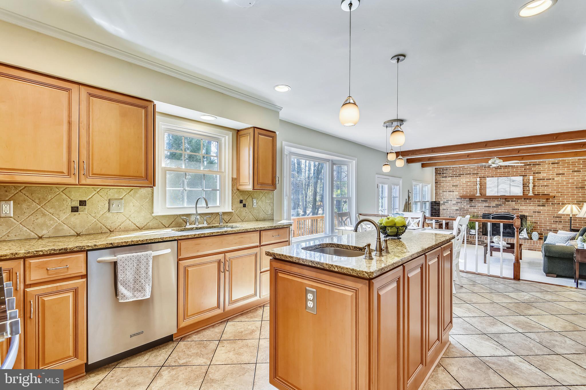 11620 Deer Forest Road Reston, VA 20194 - Photo 7 of 57 Renovated gourmet kitchen -- two sinks!