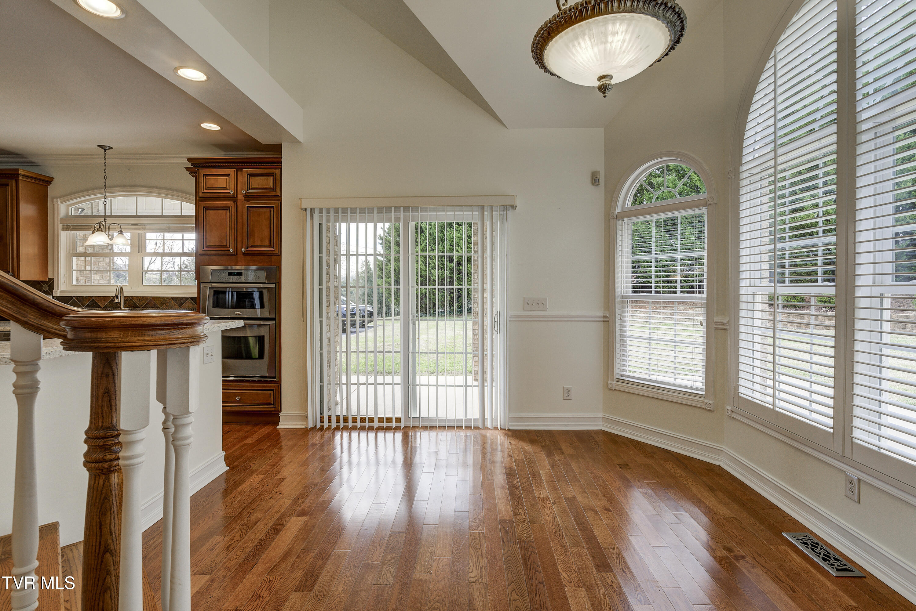 2272 Bullock Hollow Road Bristol, TN 37620 - Photo 17 of 91 Breakfast Nook